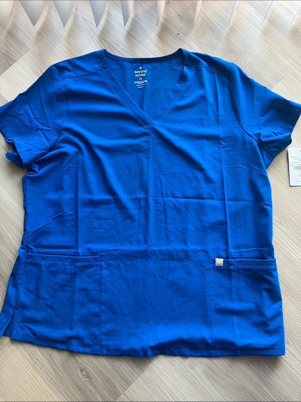 Beyond Scrubs Women’s XL scrub set, NWT